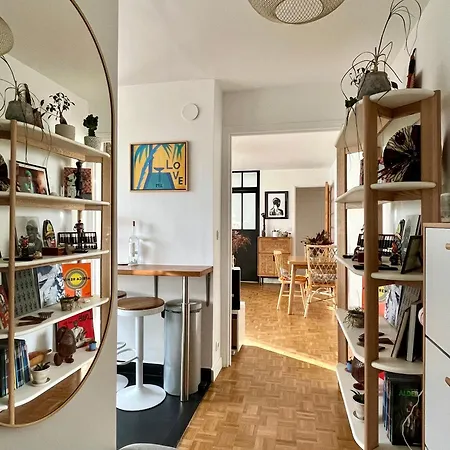 Lägenhet Flat With Long Balcony *