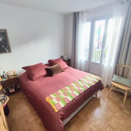 Lägenhet Flat With Long Balcony Romainville